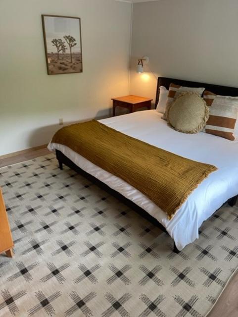 Berkshire Valley Inn North Hancock Экстерьер фото